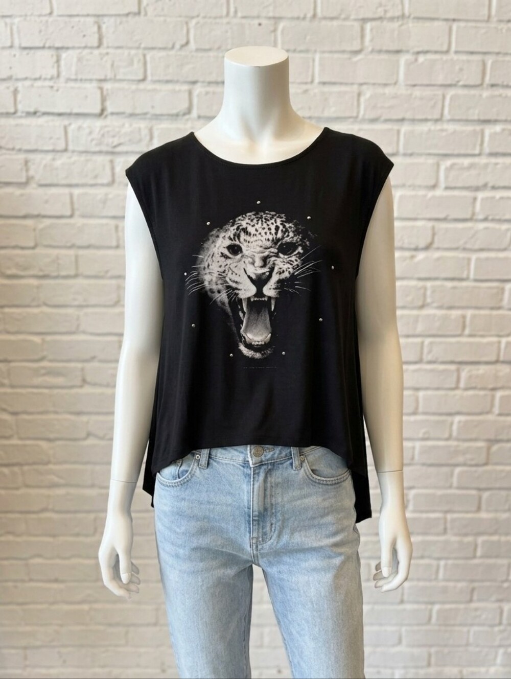 Le Temps Des Cerises Black Sleeveless Tank with Leopard Graphic